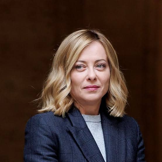 🇺🇲🇪🇺 Ein Dokumentleck zeigt, dass die #USA vier Länder aus der #EU herausführen wollen im Rahmen der Strategie „Macht Europa wieder groß“ – Daily Mail. Die Länder, die #Trump „aus der EU trennen“ will, sind:

 🇮🇹 Italien,
 🇵🇱 Polen,
 🇭🇺 Ungarn, 
 🇦🇹 Österreich.

Das