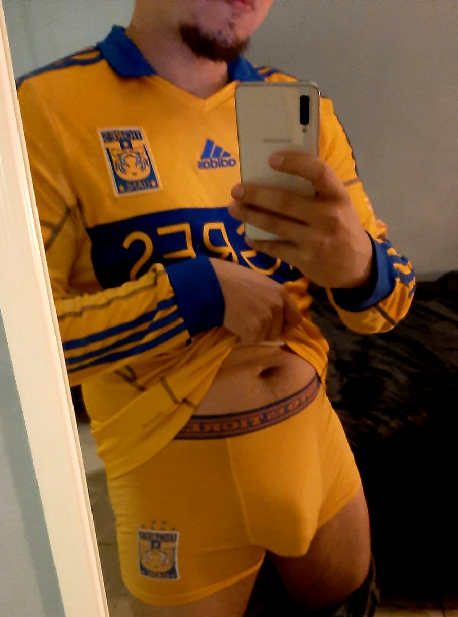 SinglePteMty96's tweet photo. HOY GANAN LOS TIGRES🇺🇦😎 https://t.co/c30GJ4jP33