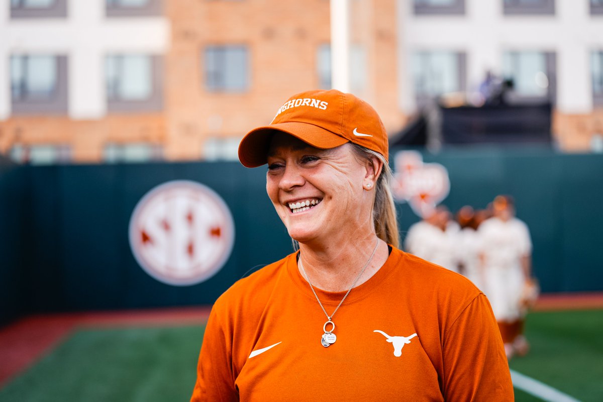 Texas Softball tweet media