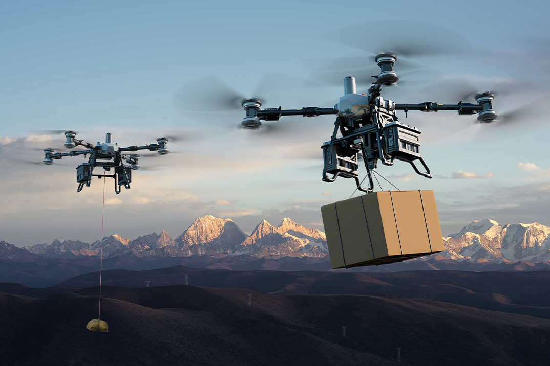 djirumor's tweet image. Meet DJI’s FlyCart 100: a beast of a cargo drone that hauls up to 220 lbs, flies nearly 20,000 ft, and tackles tough weather with smart safety tech.

Last-mile delivery just got a major upgrade!

Ready for the future of logistics?

🚁 #DroneDelivery #TechRevolution

 (1/2)