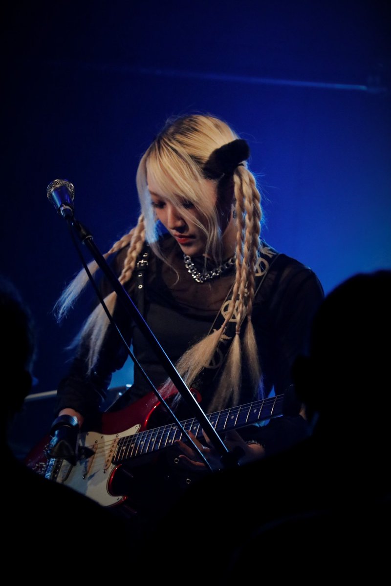 12/11/2025 🎸素敵なお写真ありがとう😊 photo @6yasu9hairmake ⭐️