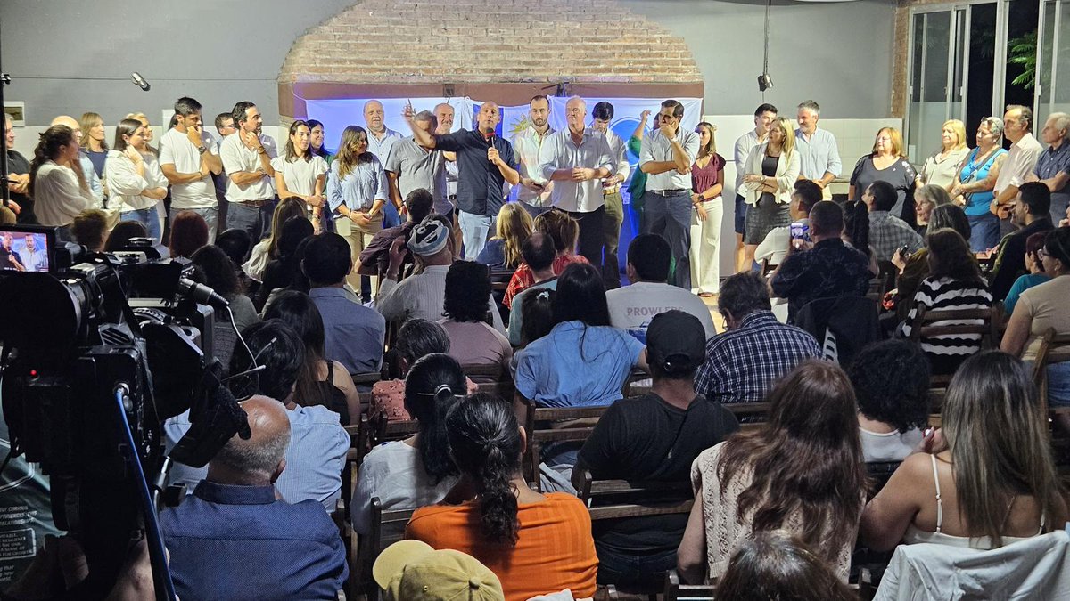 Tremenda despedida de año de la 404. Vuelta de página y a meterle con todo para adelante. ¡Hay flor de equipo!