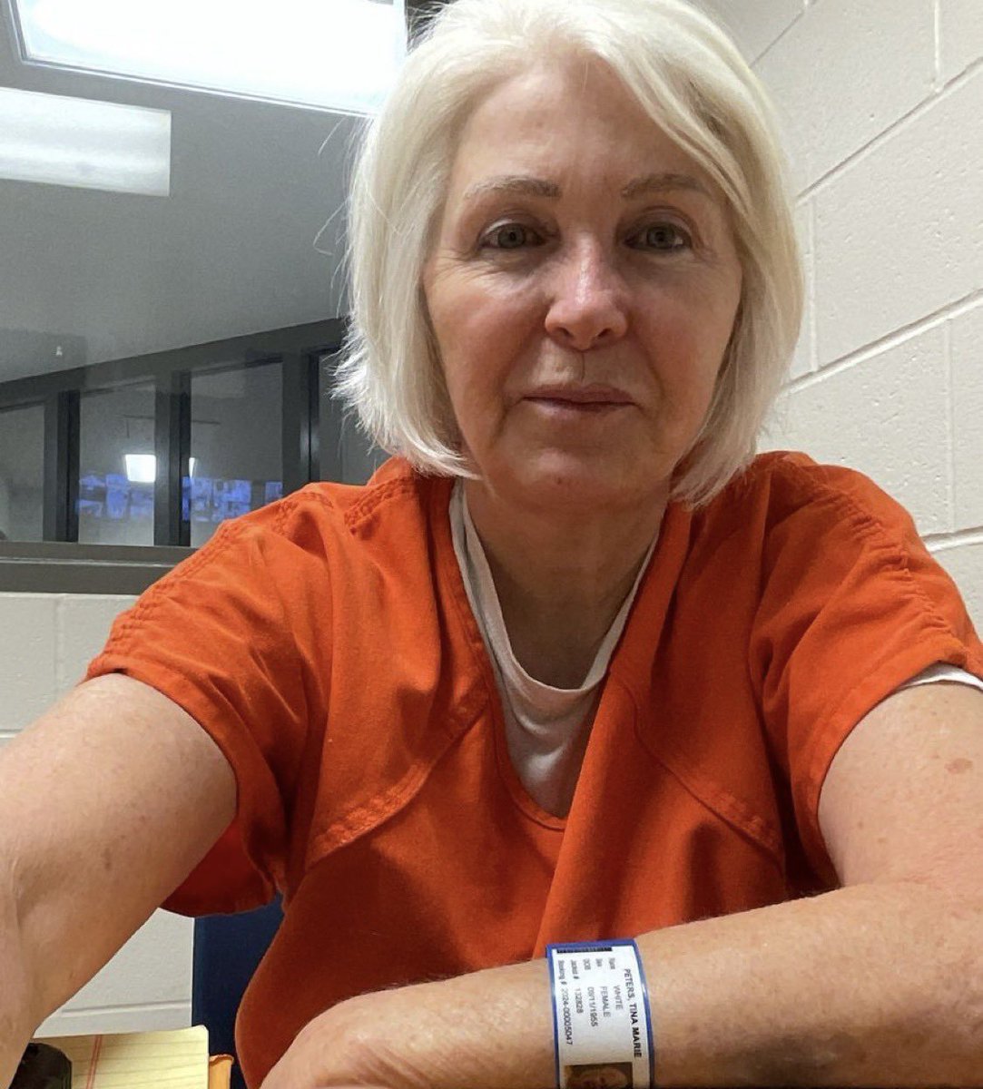 SBethlenfalvay's tweet photo. @BaddCompani 🚨 #DementiaJTrump's "Pardon" of "Serial Insurrectionist" #TinaPeters - Colorado GOP "Sedition Caucus" - is #Void #Ab #Initio‼️ Don't start packing Tina! #LOL 😂😂😂 https://t.co/NDkrdxbKBM