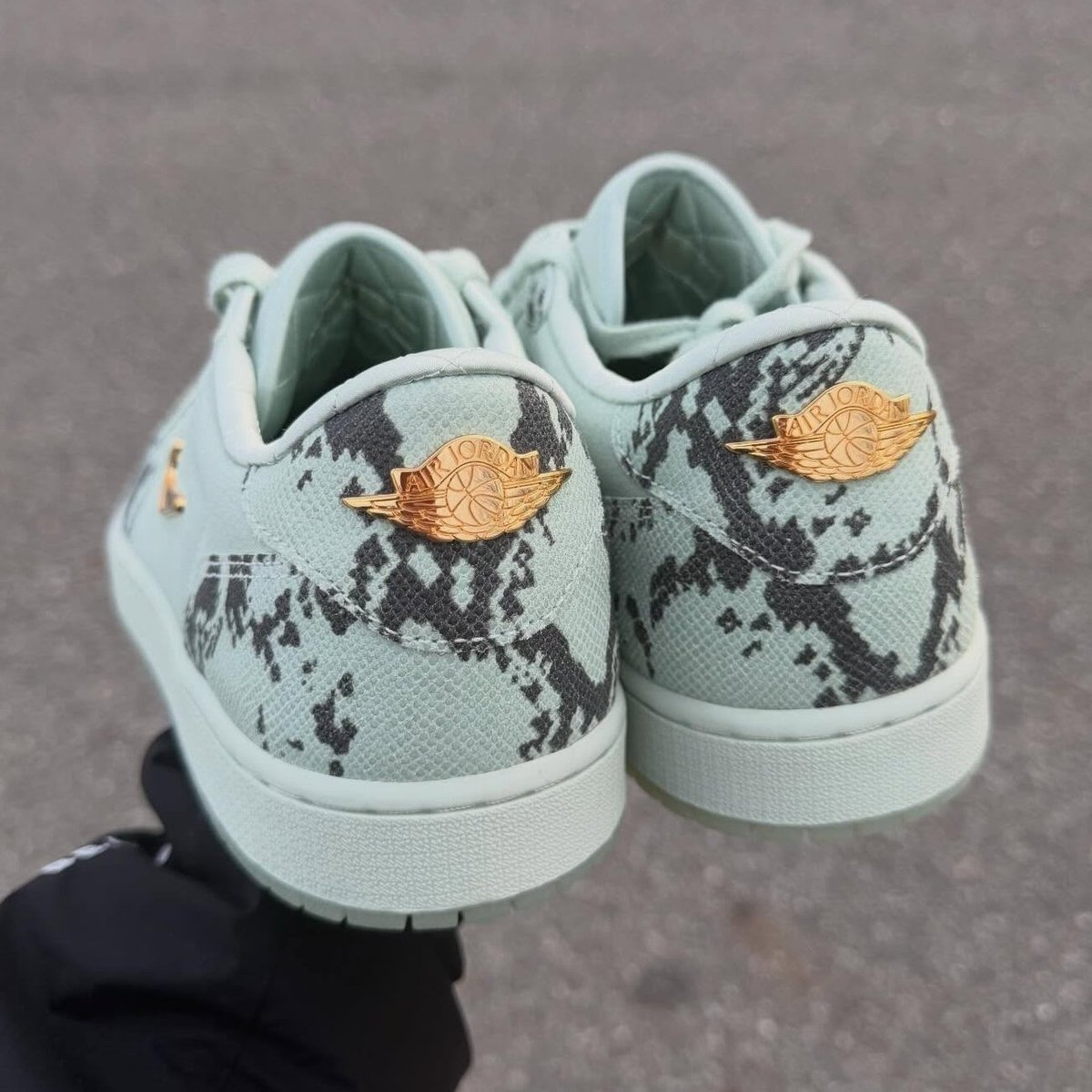 jordan 1 low celtics