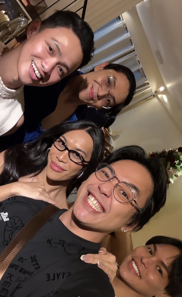 Marina Summers tweet media