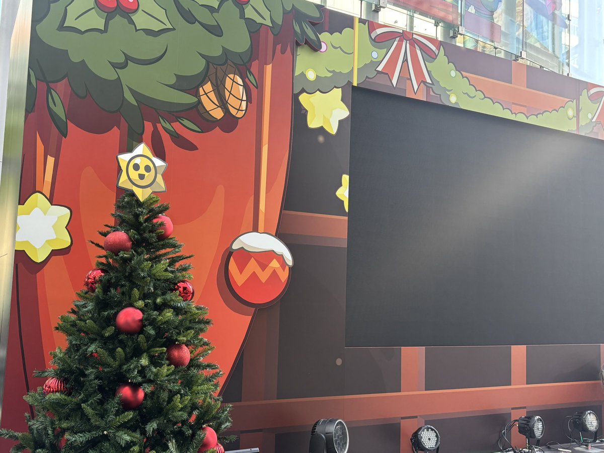 寒すぎて口歪んでるけど！
オフイベ会場着きました！！

渋谷で予約とか無しで誰でも来れるのでみなさんぜひ来てください！！
#ブロフェス