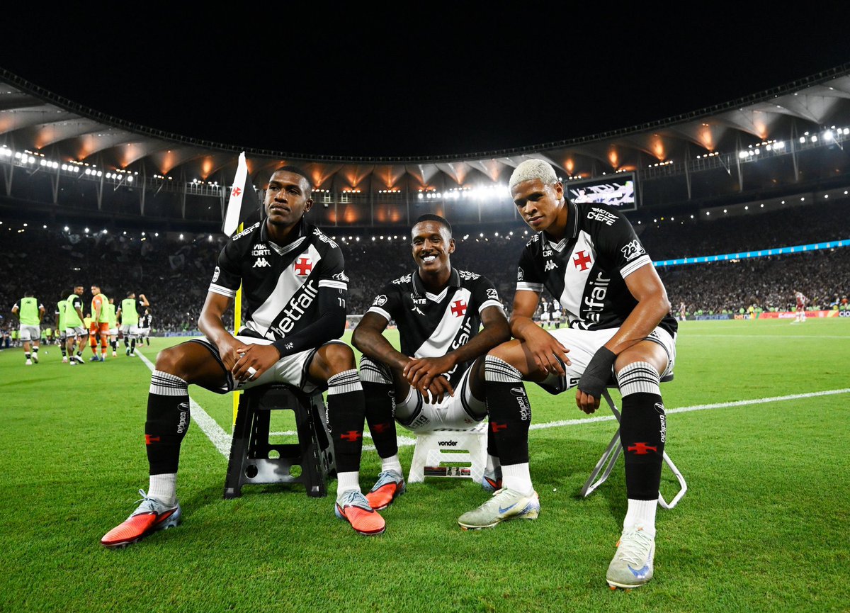 cestevam's tweet image. Bora pro segundo jogo... Pra Cima Vascão!!! 💢 🎉🔥🔥🔥