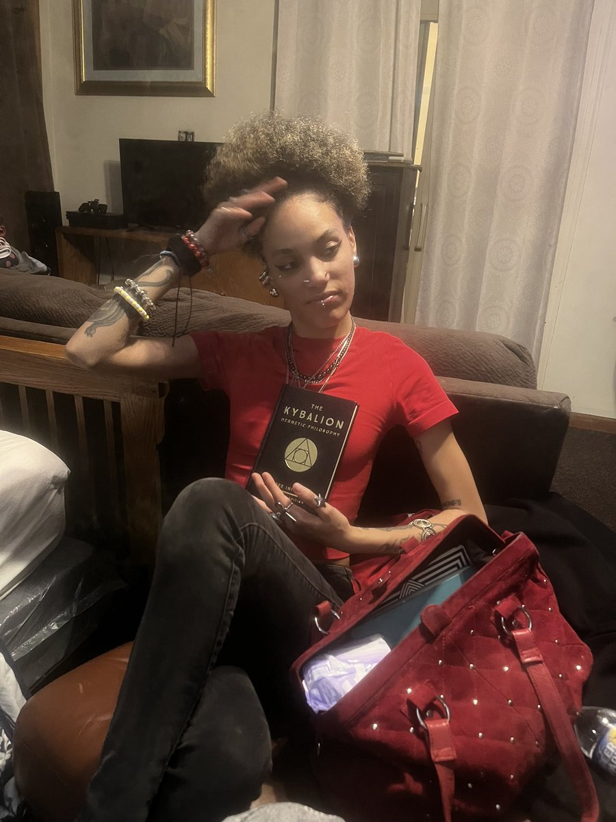 The Female of the Species 🪮 tweet media