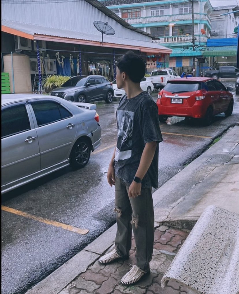 หล่อเลย กระเทยบอก🧸 tweet media