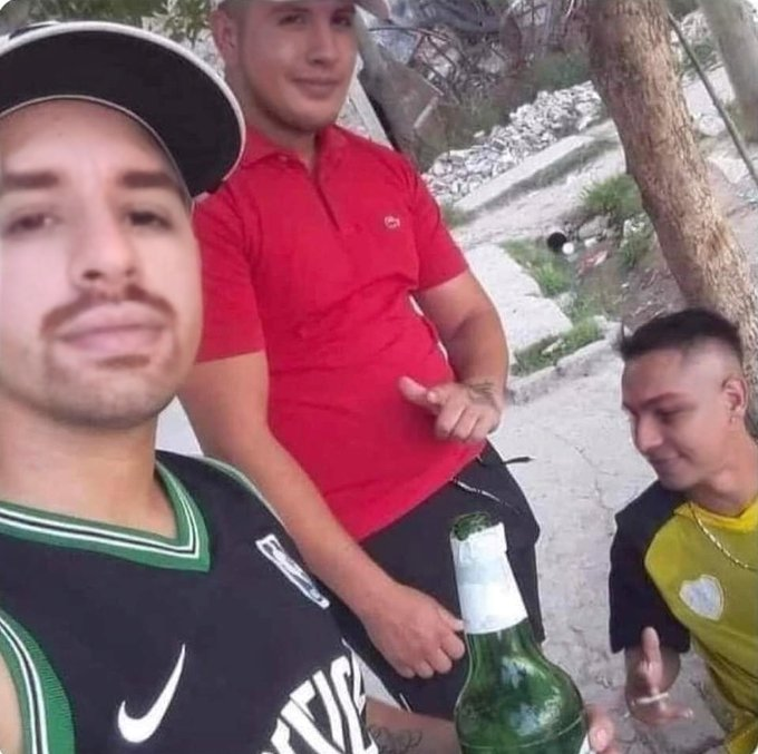 MartinSN tweet media