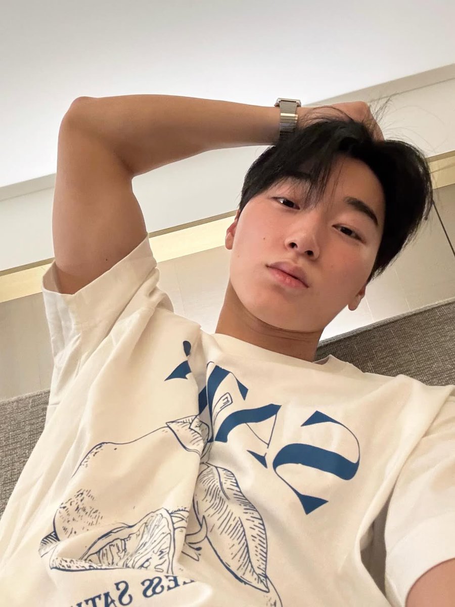 bibs misses ateez 🏴☠️ tweet media