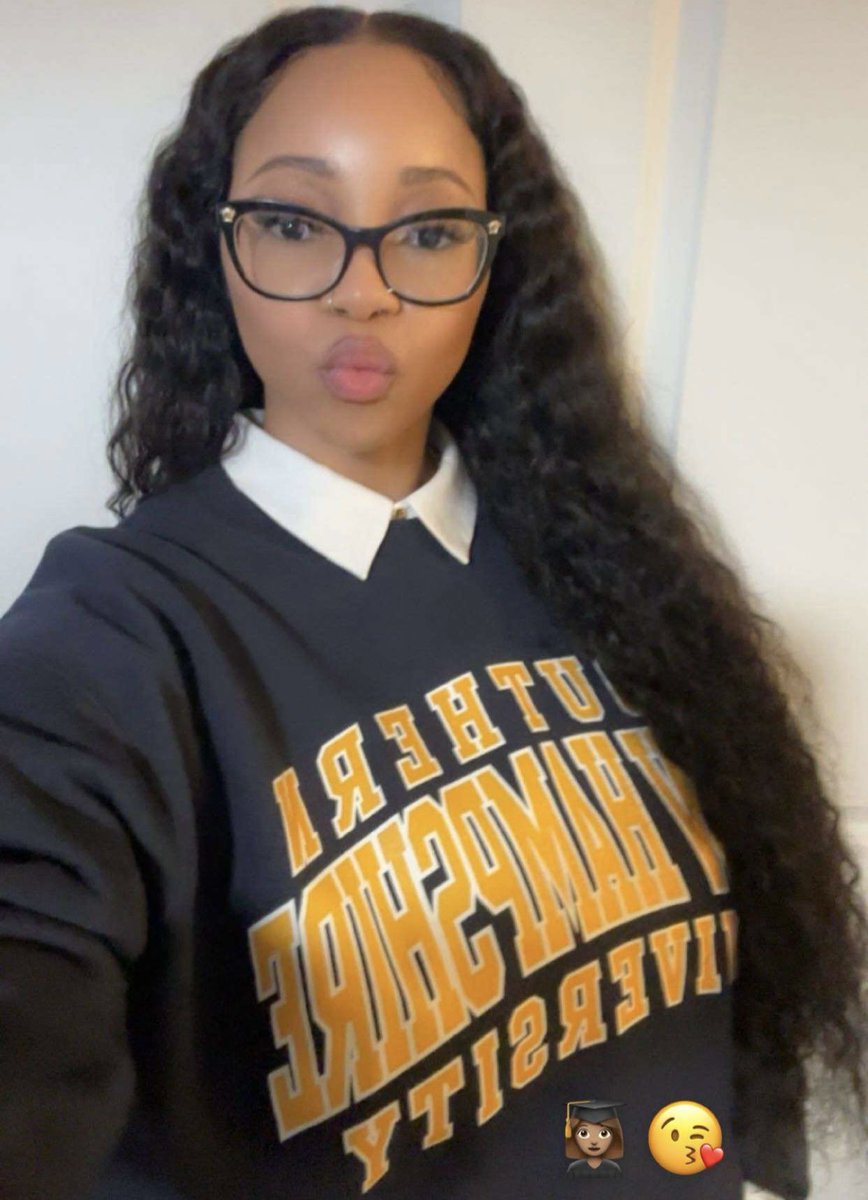 Y O L A ♛ tweet media