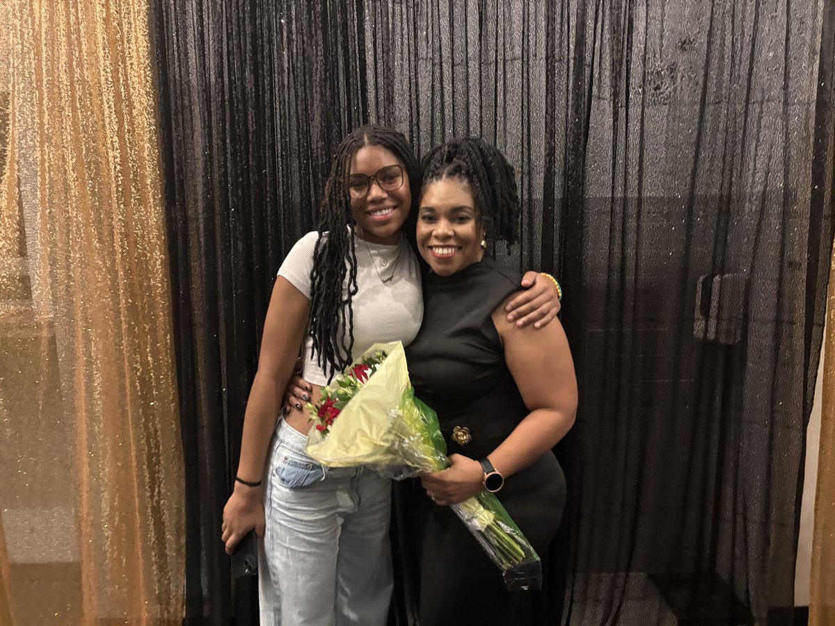 Marie Rumble tweet media