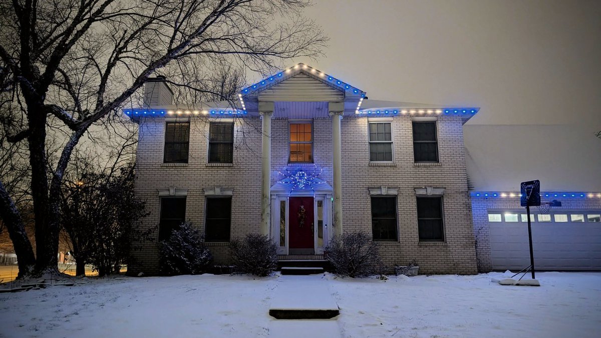 RedCobblers's tweet image. Saludos desde Springfield, Illinois. Puede que esté nevando aquí, pero nos reconforta el calor de los Auriazules. #EstrellaTV