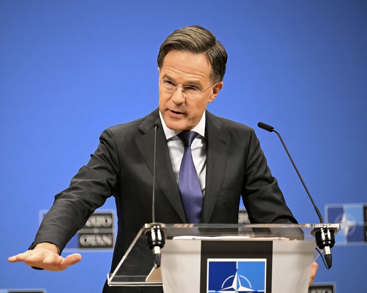 widtvoet's tweet photo. -Rutte: derde wereldoorlog komt eraan
-gratis vervoer voor criminele asielzoekers
-ProRail wil veel meer belastinggeld
-angstfolder NCTV massaal teruggestuurd
-Gazastrook geraakt door regenbui
-alweer een blauwtje voor Peter
-Oostenrijk voert hoofddoekverbod 14- in

#11december https://t.co/v2IeHtDWtI