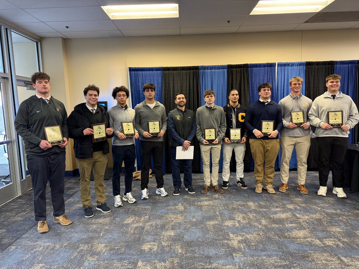 2️⃣👏 for these MEN of CENTRAL at the <a href="/Big56Conference/">Big 56 Conference</a> 🏈Banquet‼️ #RollVikes
