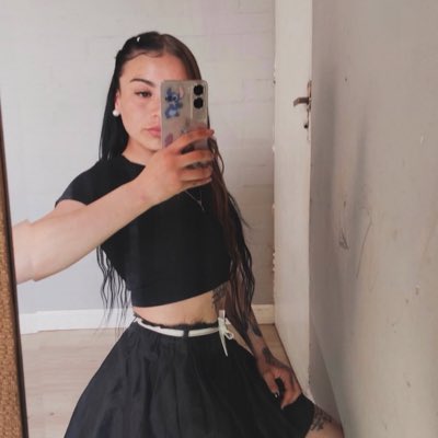CONSTANZA9andre's tweet photo. #NuevaFotoDePerfil https://t.co/J8XSrA8lQF