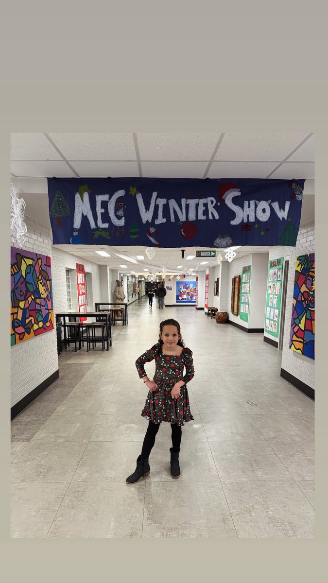 MrsThomasLT's tweet photo. The best ❄️WINTER MUSICAL❄️ there ever was ♥️ #proudAP #proudmama #mecisTHEplacetobe https://t.co/LJIVFXMKxW