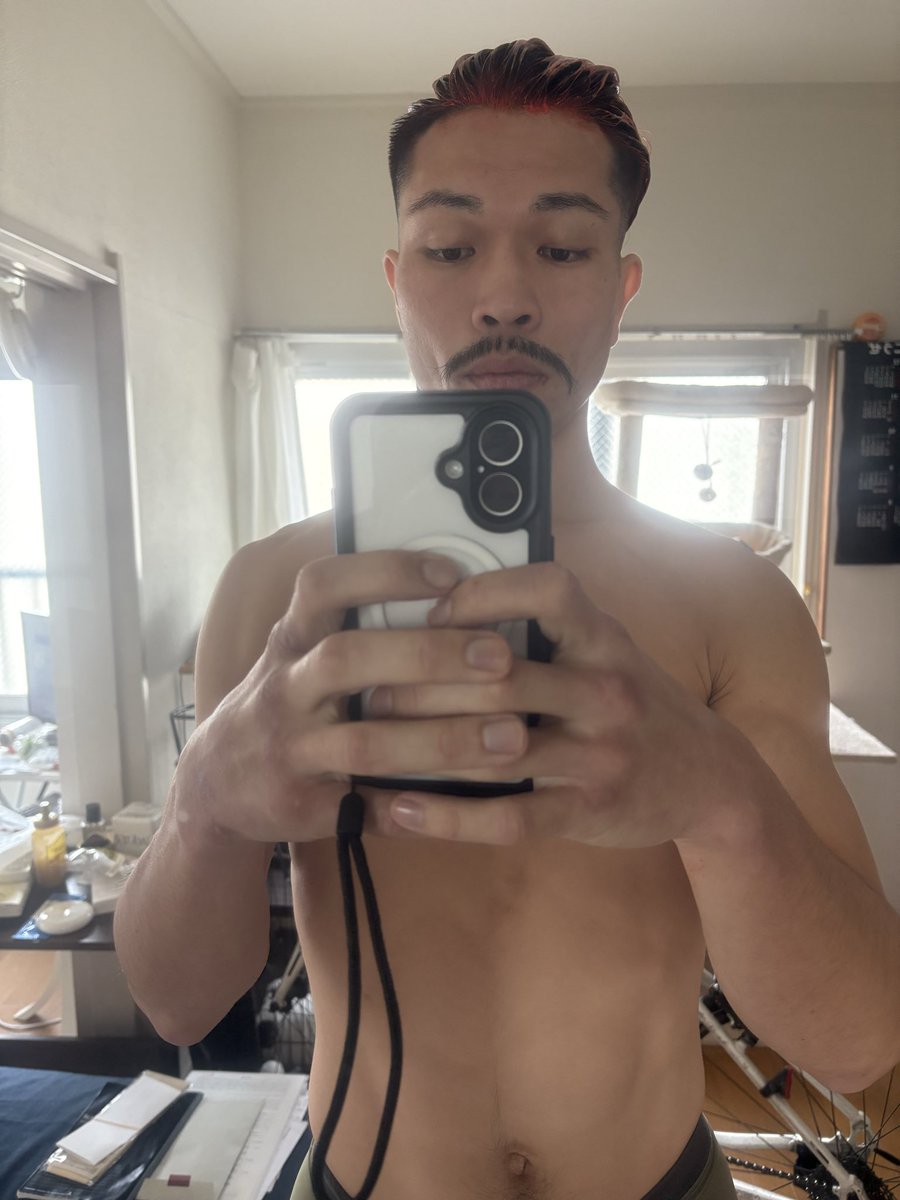 33歳！
泥の中を生きてきた！もっとかっこよくなりたいねぇベイベ⚡️

応援よろしく🔥
#RISE194 
#今年最後のRISE 
会場で何卒🙇