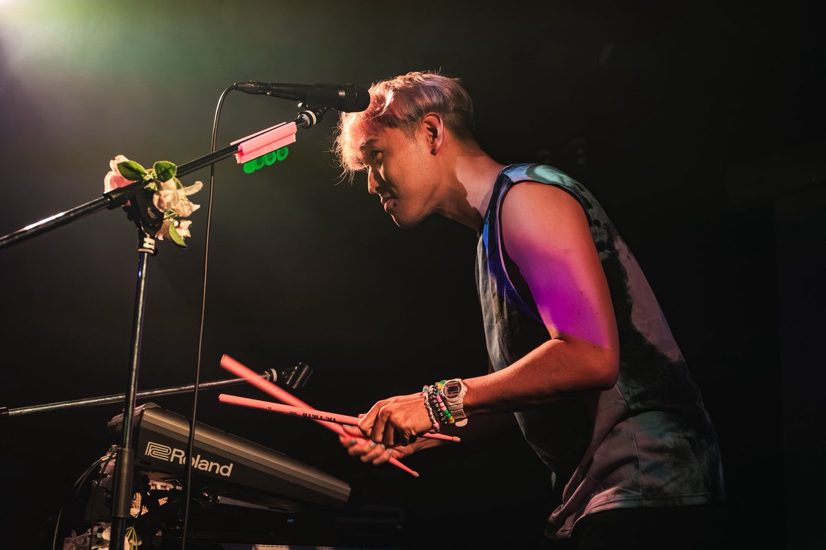 Gene Shinozaki ソロコンサート
“I love you” フォトギャラリー③

Thanks to : <a href="/TOKIOTOKYO_/">TOKIO TOKYO</a>
Photo by : <a href="/SunaoBeat/">Sunao @ 2/21 B'チャンピオンシップ主催🏃‍➡️</a>