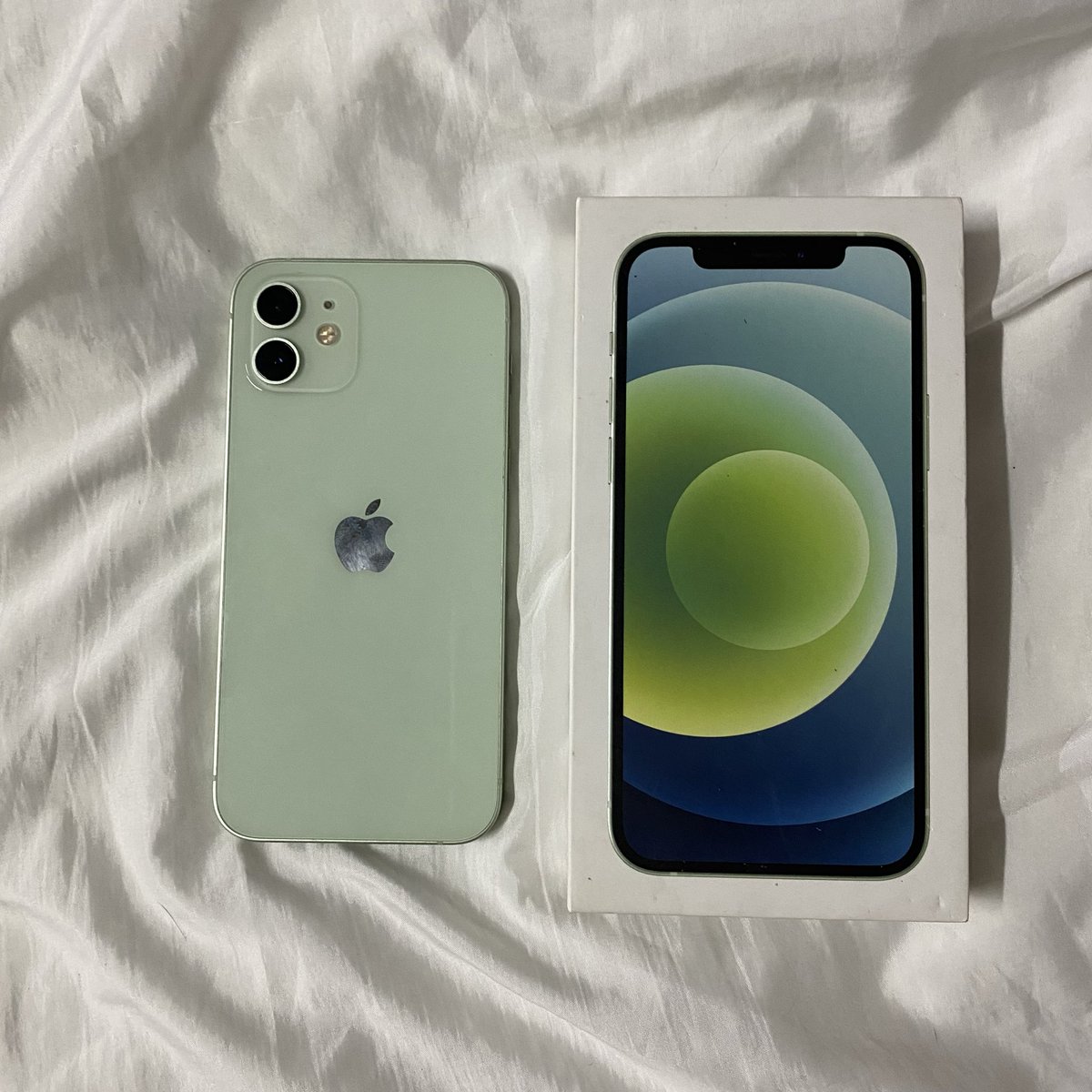 applesyibu's tweet photo. wts lfb iphone 12 ph

9,500php

64gb
79% battery health
personal use
unit and box only

issues:
replaced lcd / no face id and True Tone

read pinned for more deets 

reply or dm me if interested! https://t.co/eJ3IEnEBGg