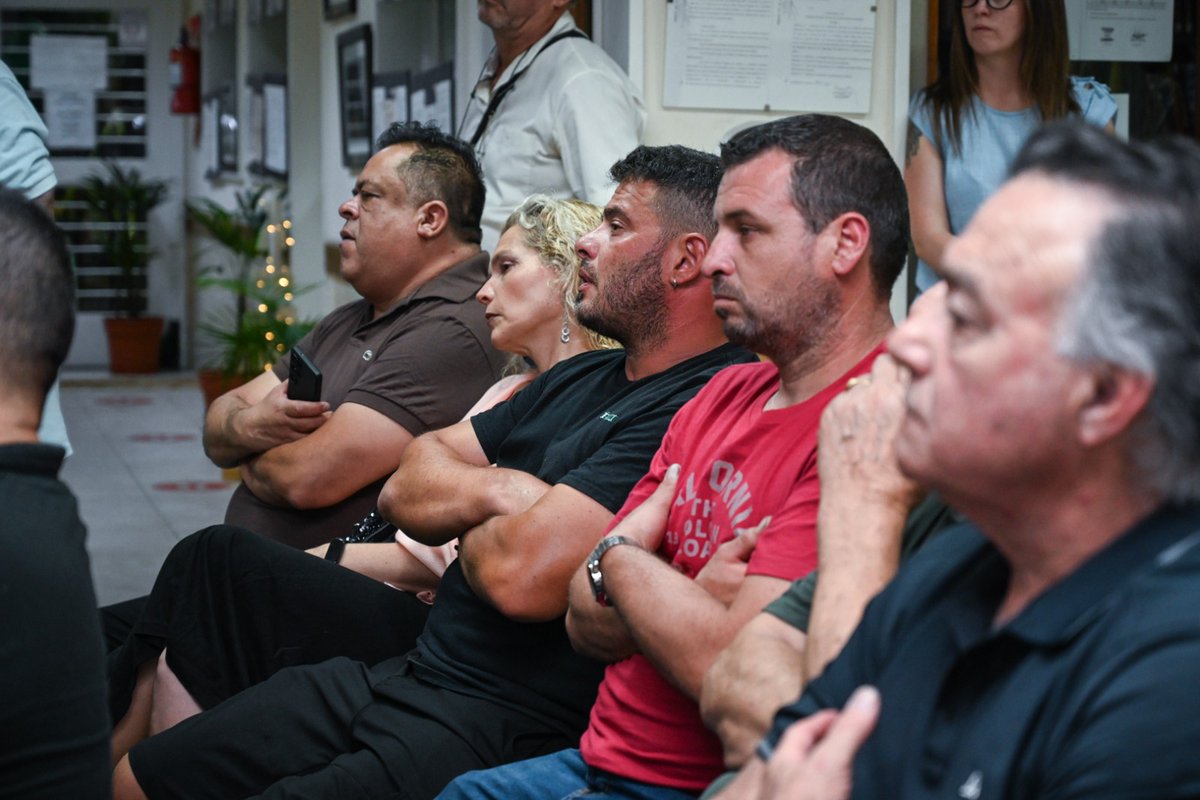 ZamoraJulio's tweet photo. Con eje en la urbanización, mantuve un encuentro con comerciantes de Troncos del Talar, donde pude compartirles nuestros proyectos y conocer sus opiniones. ¡Muchas gracias por participar! https://t.co/3FaQXCQS71