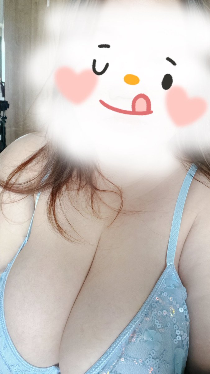 dgmw515's tweet image. ฮึบๆ เสาร์-อาทิตย์ติดสอบน๊าาา ☺️ ขอติวก่อน
#สาวอ้วน #สาวอ้วนนมใหญ่ #bbw #Skinship