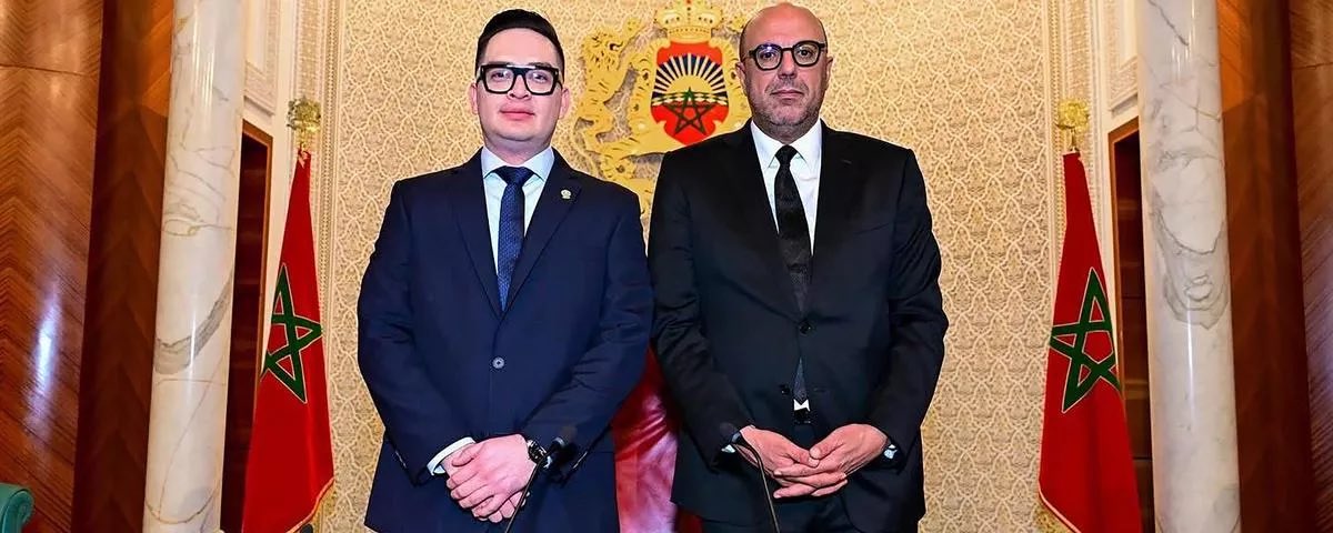 _elfaro_'s tweet image. Carlos René Hernández, expresidente del Parlacen y diputado de Nuevas Ideas, protagonizó un escándalo de corrupción tras ser señalado por repartir sobres de manila con dinero en efectivo durante una gira oficial a Marruecos. 1/3

beta.elfaro.net/el-salvador/pa…