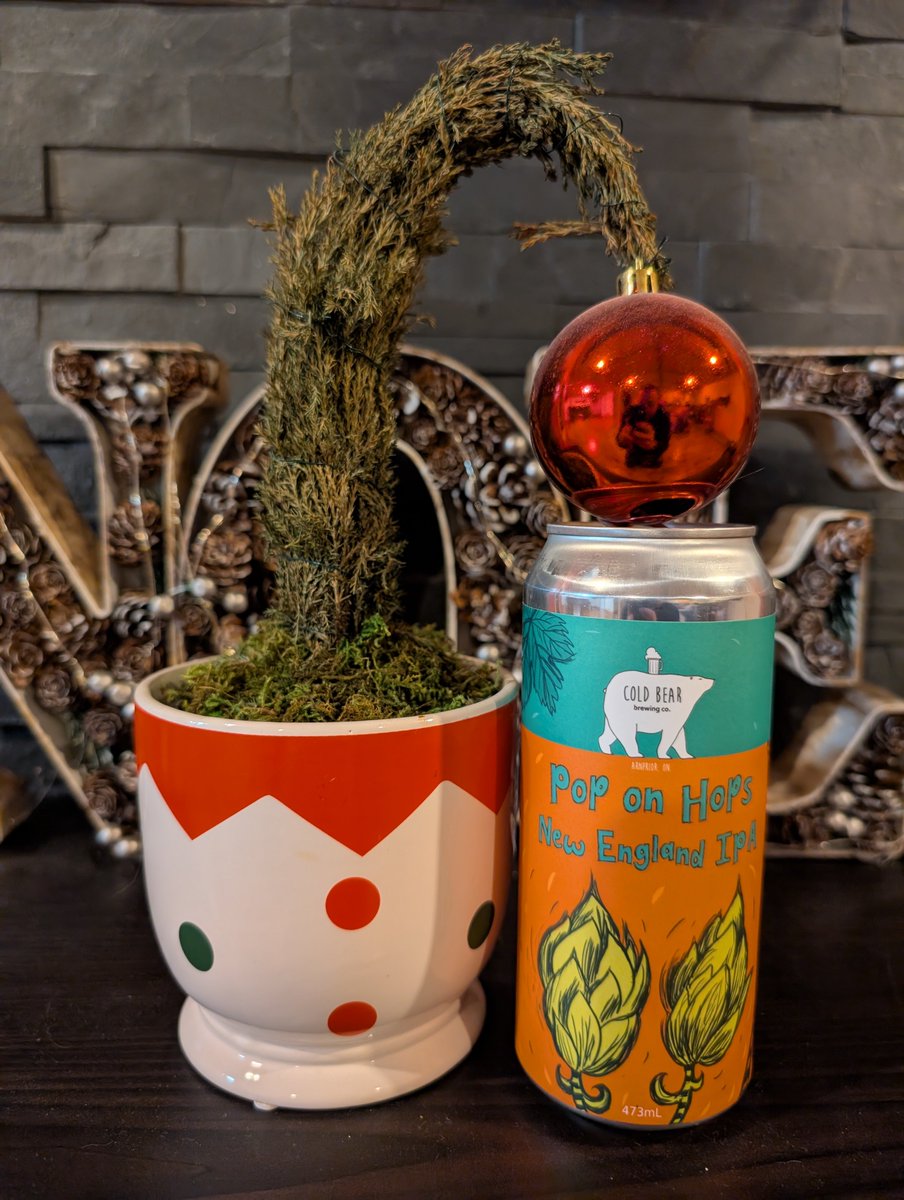 Day 11 advent. Time for another Cold Bear Report. Having the Pop on Hops NEIPA with QC Hydra, Peacharine, Motueka &amp; Motueka Hop Kief. Grapefruit, subtle peach, lime and full bodied flavour. Bright and lime finish makes this a smooth ride. I think my fav IPA from them #craftbeer