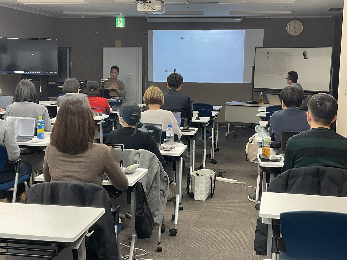 K2BSinformation's tweet photo. ☆ゲスト講義を実施しました！☆

１２月２日のソーシャルビジネスの講義では、シブヤ大学の代表理事を務められている左京泰明氏をお招きし、最新のソーシャルビジネスの実例や、これまでの体験談をお話いただきました。

#ビジネススクール　#K2BS #マネジメント　#大学院　#MBA https://t.co/qJfTE5SLRq