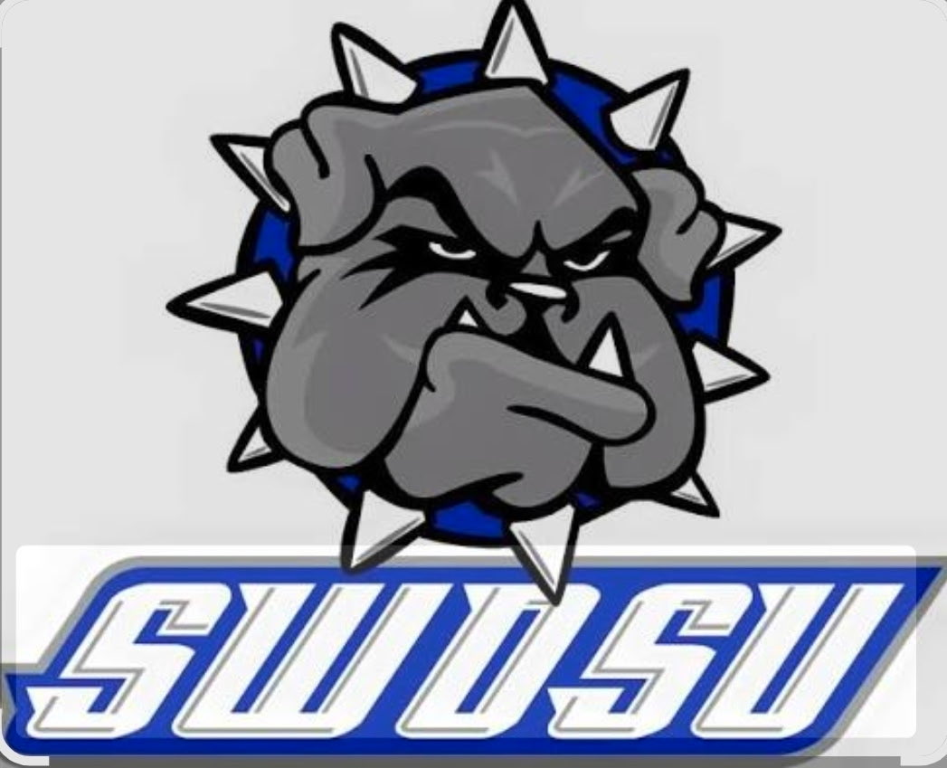 Thankful to receive a scholarship offer to play at SWOSU. Looking forward to my official visit next week and seeing Oklahoma City. 

<a href="/coachrice_4/">Andrew Rice</a> <a href="/taterobards/">Tate Robards</a> <a href="/ramos_Laney_FB/">Josh Ramos</a> <a href="/CoachKiraly/">Austin Kiraly</a> <a href="/CoachRob_Laney/">Robert Crowley</a> <a href="/BeardedGlory74/">Coach David Linares</a> <a href="/QBcoachP/">Chris Paratore</a>