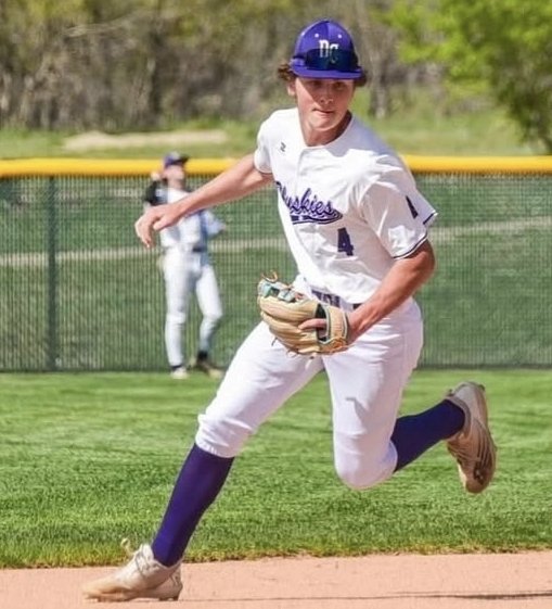 DCDiamondbacker's tweet image. FOUR days Huskies. Get your registration completed for winter workouts! #winterworkouts #getready #practice