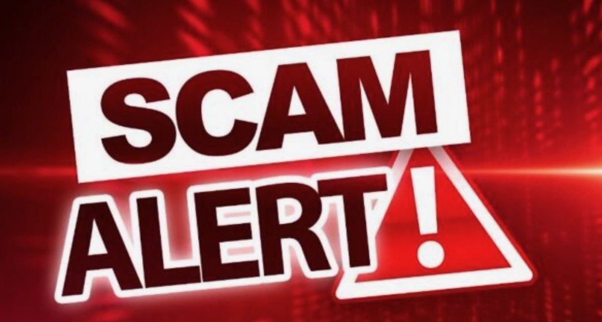 On my way home tonight from speaking at Durham Region — after six long hours and then delegating on the budget — I came across something on Lake Ridge Road that people need to be aware of.

Just before the highway, I saw a grey/silver SUV or minivan pulled over on the shoulder. A
