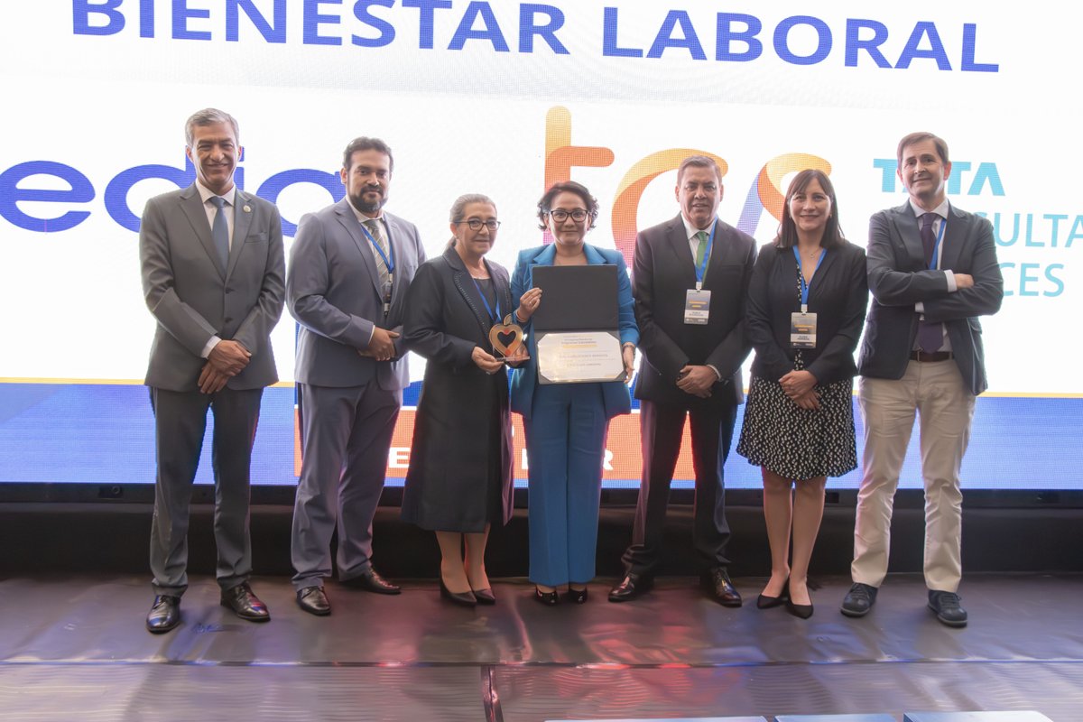 Éxito del II Congreso Mundial de Empresas Saludables y Premios Prevencionar Saludable #Ecuador 2025 prevencionar.com/2025/11/18/exi…