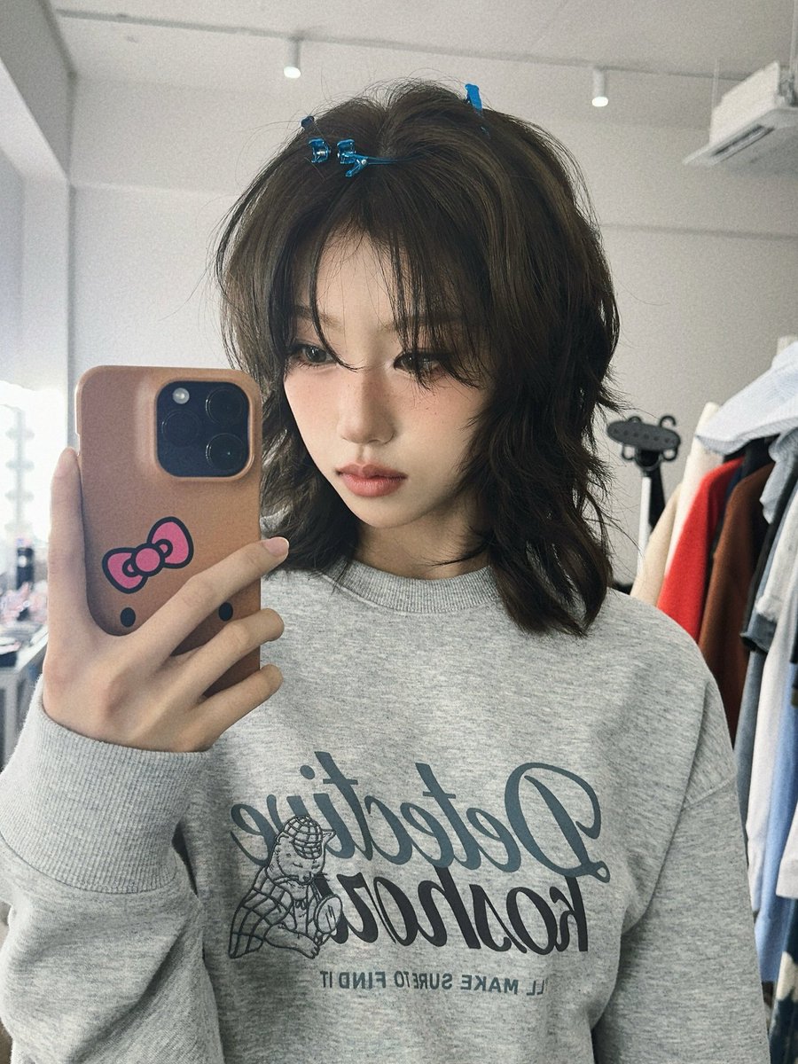 junleun's tweet image. 나야 점심 먹었엉? 그저께는 저녁에 와서 오늘은 점심때 왔어용 ㅎㅎ 내일 수능 보는 나야들 화이팅이야아 목표보다 훨씬 훨씬 잘 볼 겁니당 떨지 말구 하던 대로!! 나야 오늘 하루도 긍살하기! 🩶🤎