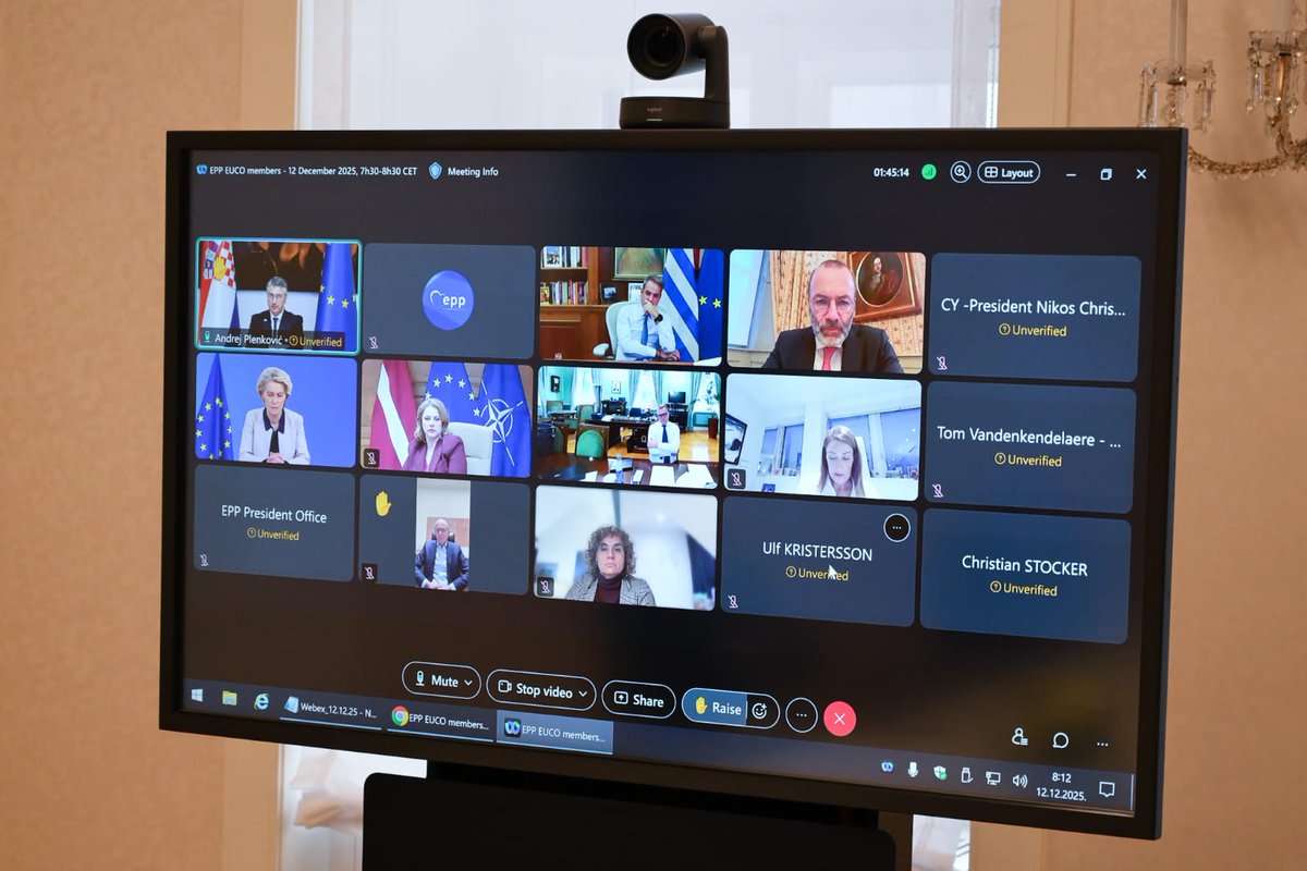 Na sastanku lidera <a href="/EPP/">EPP</a> raspravljamo o temama predstojećeg <a href="/EUCouncil/">EU Council</a> ➡️ daljnje financiranje i sveobuhvatna potpora Ukrajini, energetska sigurnost Europe i proširenje EU-a, pri čemu sam posebno istaknuo važnost pružanja 🇪🇺 perspektive BiH.