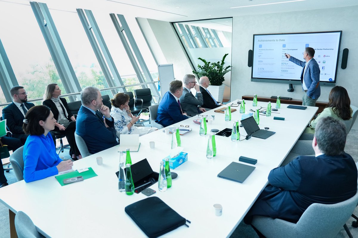 mbzuai's tweet photo. We were pleased to welcome the Irish Minister for Transport and Minister for Climate, Energy, and the Environment, @DarraghOBrienTD, to MBZUAI, alongside H.E. Alison Milton @IEAmbUAE, Irish Ambassador to the UAE.

Discussions with Prof. Ian Reid and Dr Teresa Lynn @cigilt focused on AI’s role in climate and environmental research, and opportunities for collaboration between MBZUAI and Irish institutions.