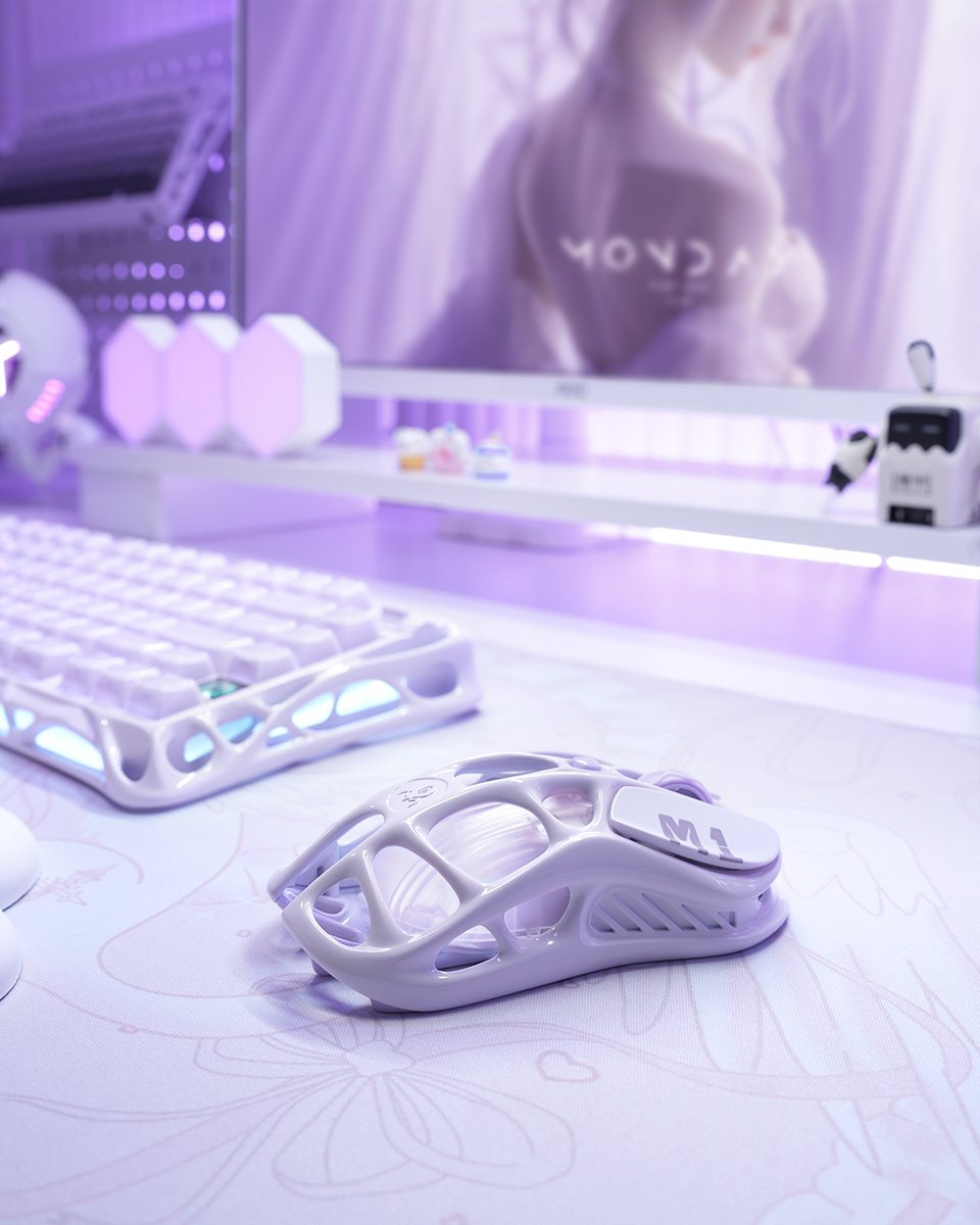 GravaStar_'s tweet image. Lavender gaming vibes unlocked 💜⚡ Would you run this setup or skip it?👇
.
.
#GravaStar #mercurym1pro #gamingmouse #purplemouse #newarrivals #mercurymouse #newcolors #gamingsetup #girlssetup #cuteroom