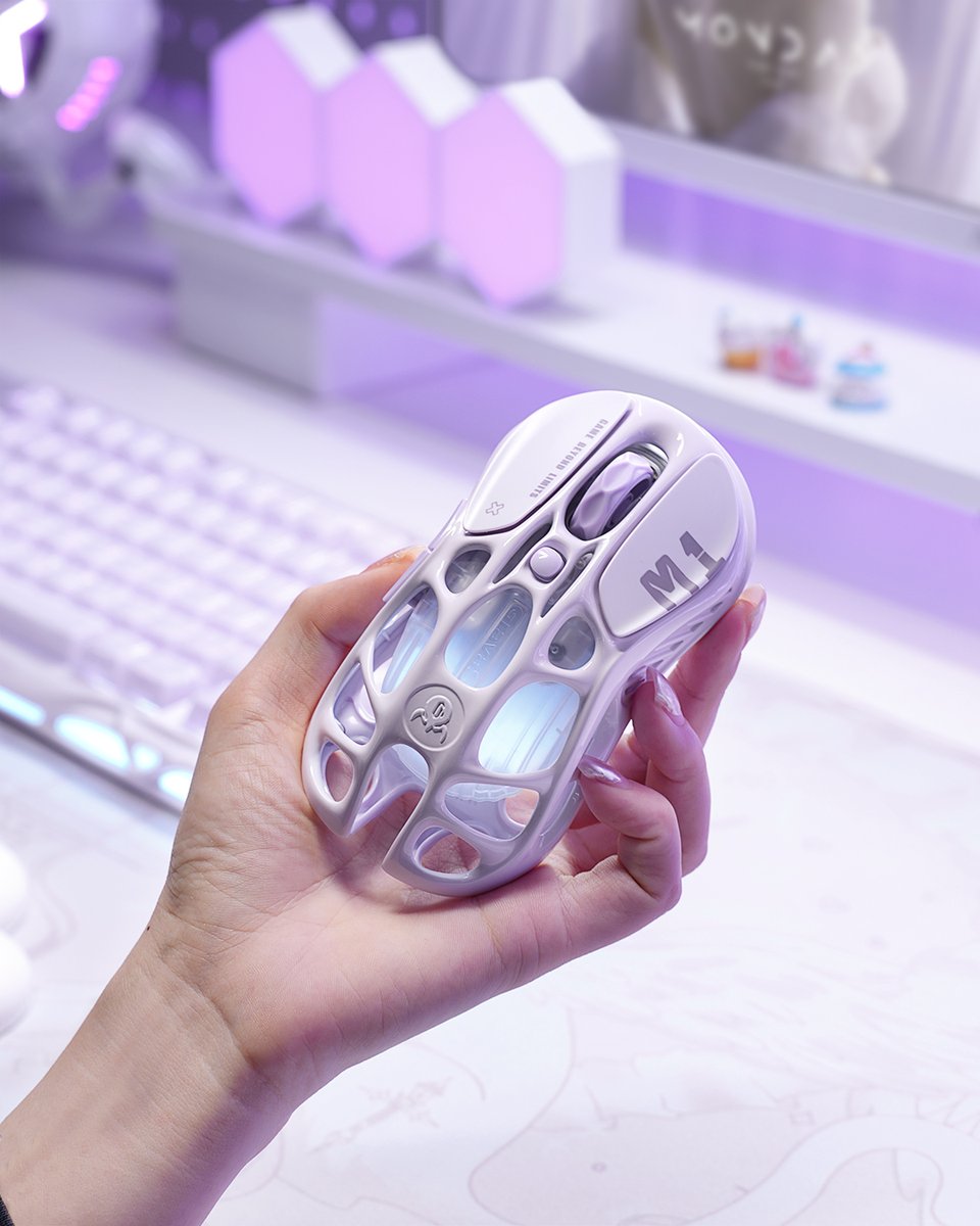 GravaStar_'s tweet image. Lavender gaming vibes unlocked 💜⚡ Would you run this setup or skip it?👇
.
.
#GravaStar #mercurym1pro #gamingmouse #purplemouse #newarrivals #mercurymouse #newcolors #gamingsetup #girlssetup #cuteroom