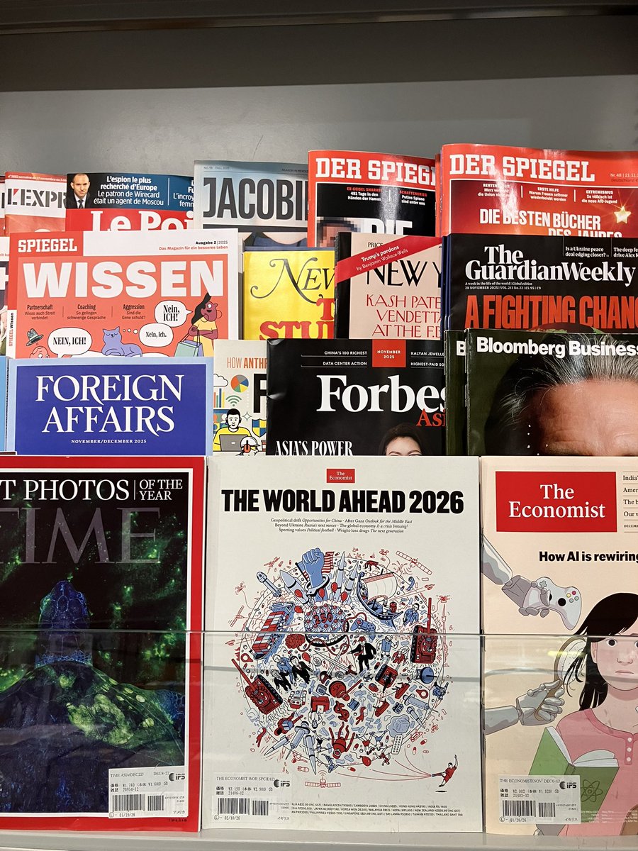 4階洋書】年に一回刊行されるThe Economistの特別版『The World Ahead