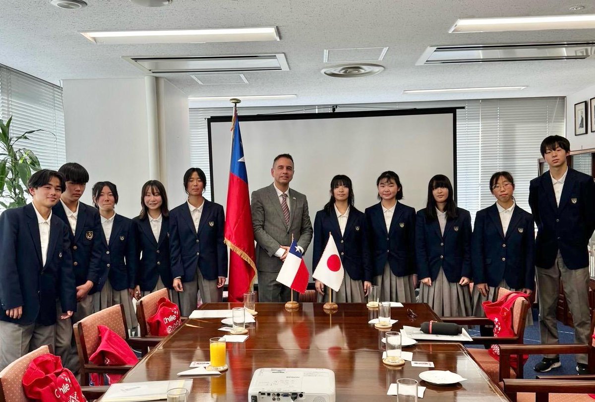 Chile en Japón / Chile in Japan tweet media