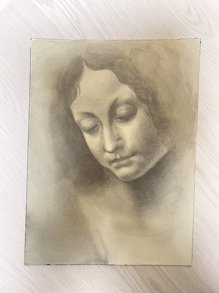 高校生の頃の岩窟の聖母の模写デッサンが出てきた。天使も描いた記憶が