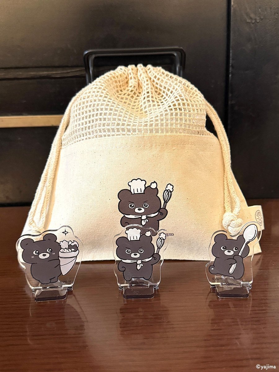 🐻「お部屋ぐまルーミー」コラボグッズ販売開始🐻

12月12日より、お部屋ぐまルーミー（<a href="/oheyaguma/">お部屋ぐまルーミー</a>）の
コラボ描きおろしイラストを使用したグッズの販売を開始しました✨

クレープ店併設の
カフェ・ド・ココリコのレジにて販売中！
ぜひお越しください🏠

#お部屋ぐまルーミー
#クレープドココリコ