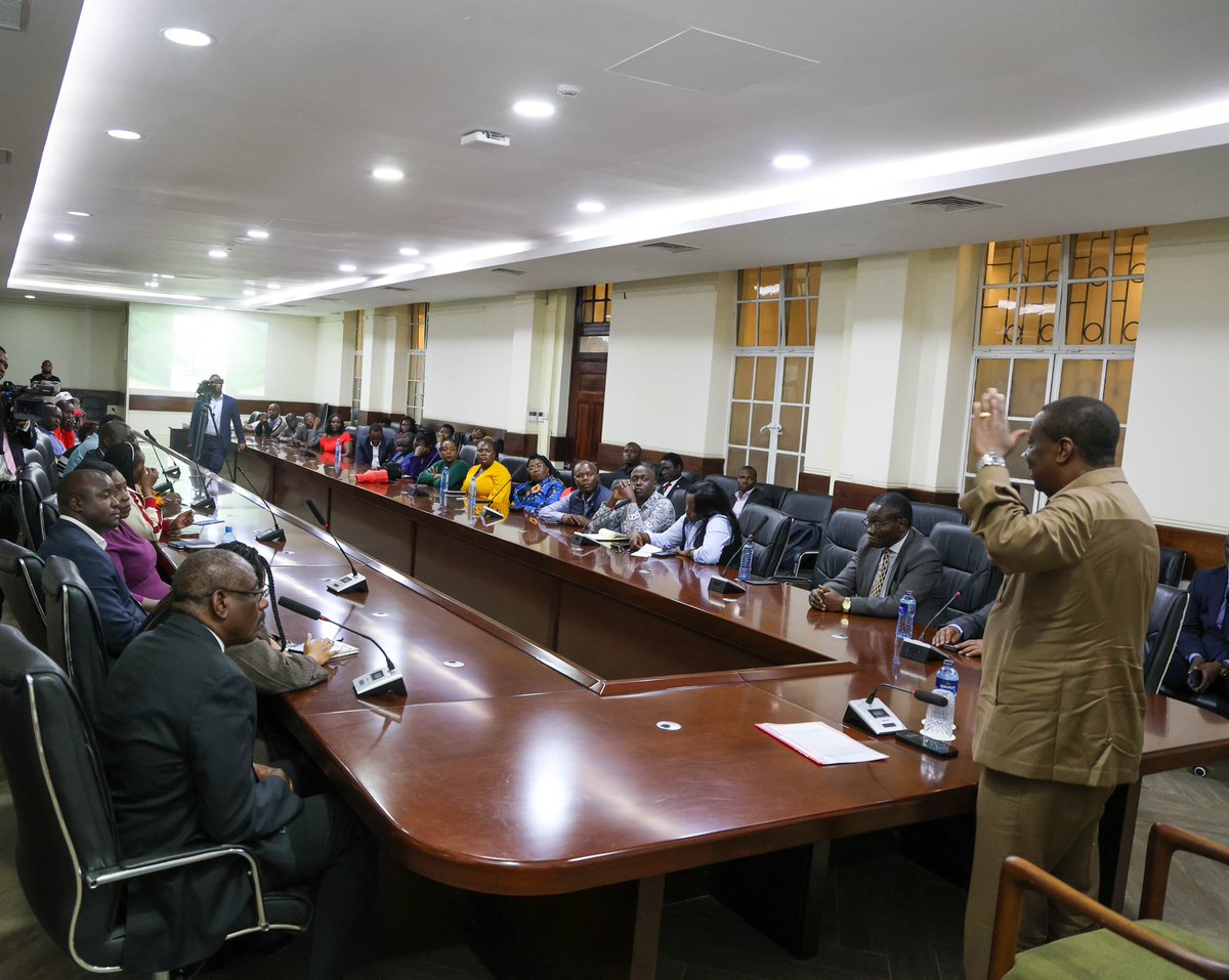 Held a productive briefing meeting with the leadership of the Maragoli Hills Reforestation team, led by Mr. Victor Enzoveri, as we advance preparations for the Maragoli Hills Reforestation Marathon scheduled for 1st February 2026.

This marathon, featuring 42km, 21km, 10km, a 5km