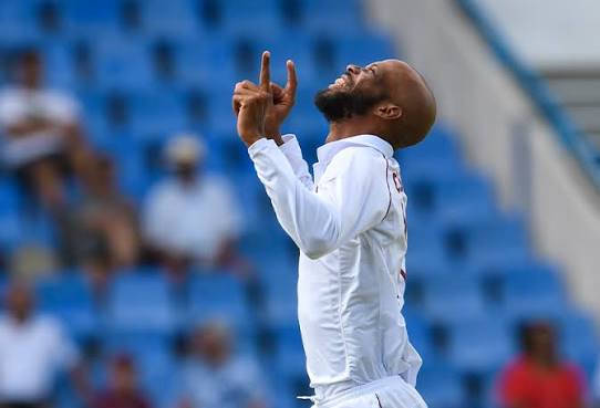 Roston Chase as WI Captain

6 losses
1 draw 
0 wins 

Batting average 15.28
8 wickets at 46