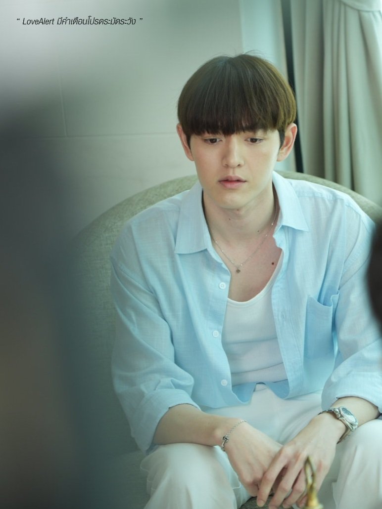 LoveAlertSeries's tweet photo. #LoveAlertQ9 เหมือนจะมีคนตึงๆ อยู่น้า 🥹
#LoveAlert #มีคําเตือนโปรดระมัดระวัง
#JamesPrescott #kadploysupa #dew_jrm https://t.co/b86W52bq1F
