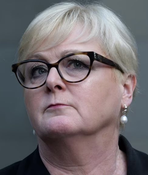 Linda Karen Reynolds bankrupted a young rape victim. 

That’s her fucking legacy. 

#auspol
