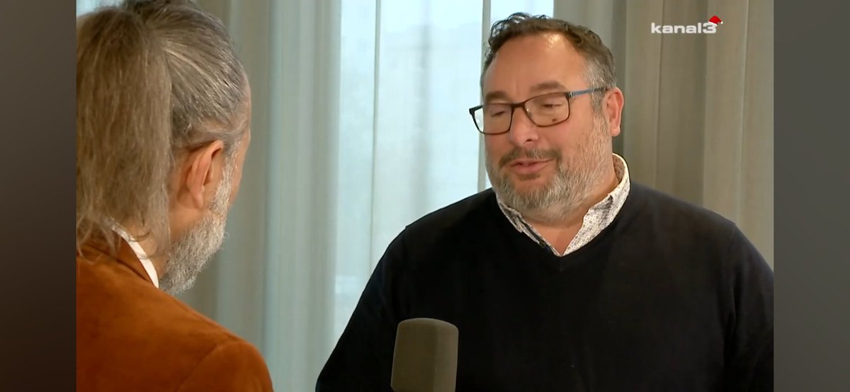 "Weiß-Grünes x-mas-shopping" #Graz #MerkurVersicherung #Leoben #Advent #Christkindlmarkt #Kunsthandwerk #Riesenrad #Familie #Tradition #Gutschein #Leerstand #Chancenraum #Citymanagement #EdgarSchnedl #Kanal3TV #R9Austria
youtu.be/ZyH3GoFowuM?si…