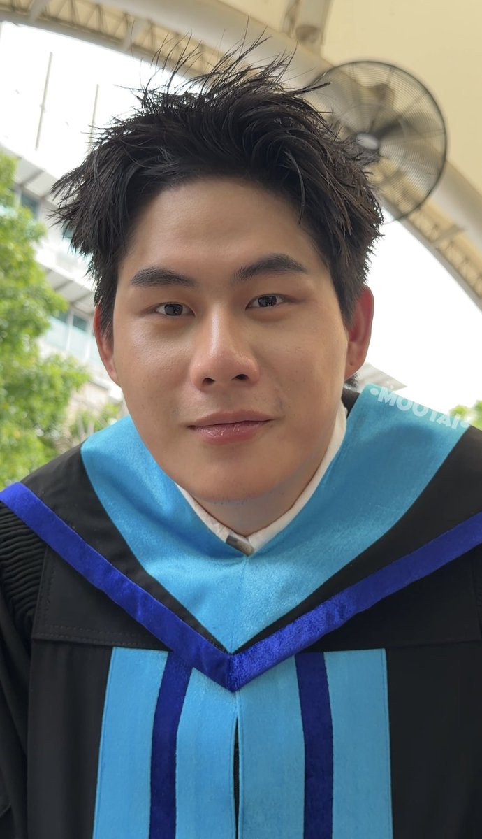 iiammootai's tweet image. ดิบมากกก หล่อแบบดิบๆ 🩵

#CongratsWinnysGraduation
#winynny