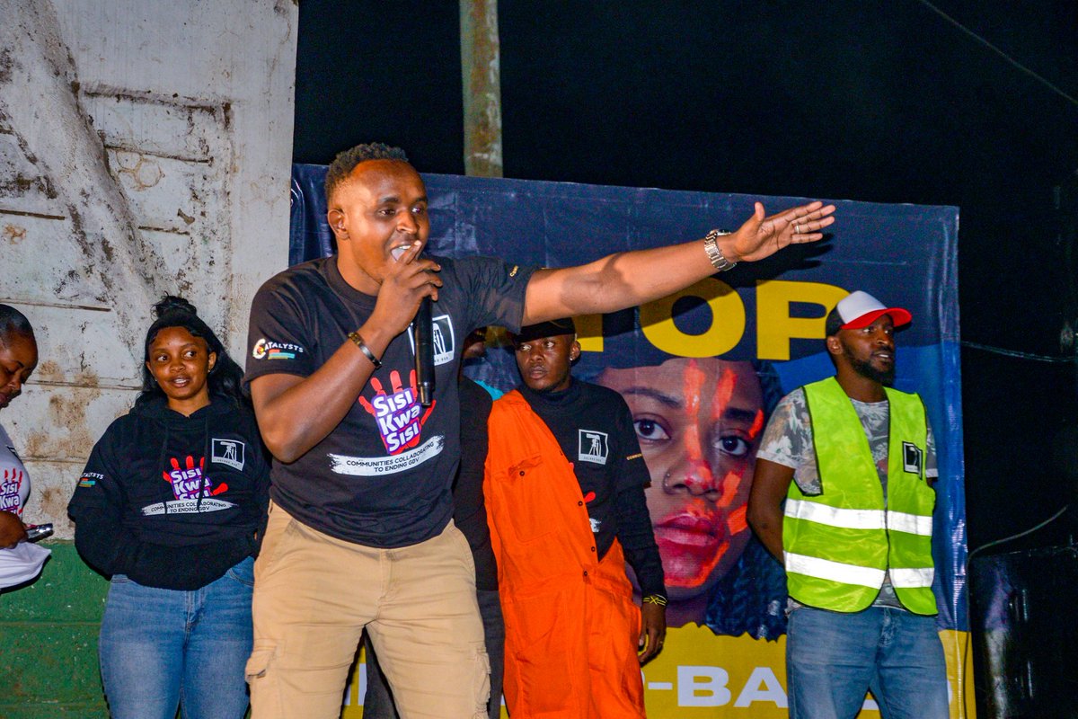 SautiZetu254's tweet photo. Through the support of Catalysts Africa in the spirit of hashtag#16DaysOfActivism.

last weekend, we partnered with @SuluhuHub for a community watch party screening SCARS, a film on Gender Based Violence for our Community Korogocho directed by Suluhu Hub. 
#CommunityVoices https://t.co/BvFomE6Pky